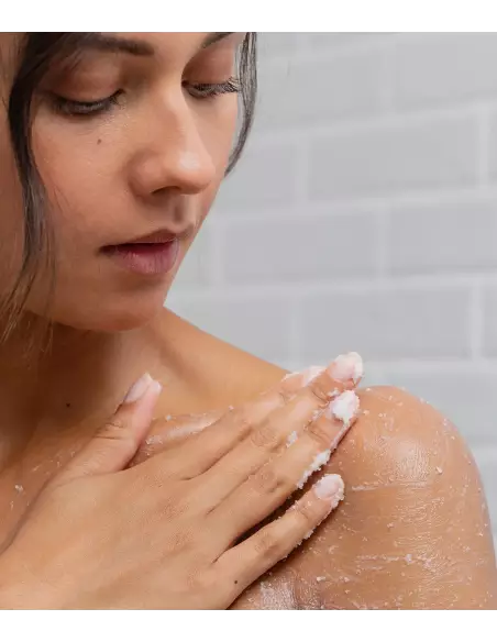 La Rosée body scrub with sugar and organic vegetable oils - refillable