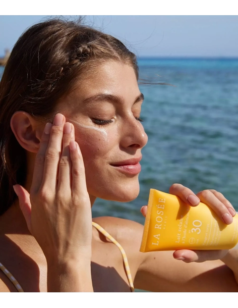 LAIT SOLAIRE À L'HUILE D'ABRICOT BIO SPF30 150ML 2