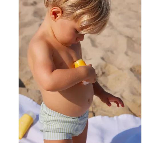 STICK SOLAIRE À L'HUILE D'ABRICOT BIO SPF50 15ML